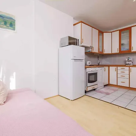 In 45904 Crikvenica