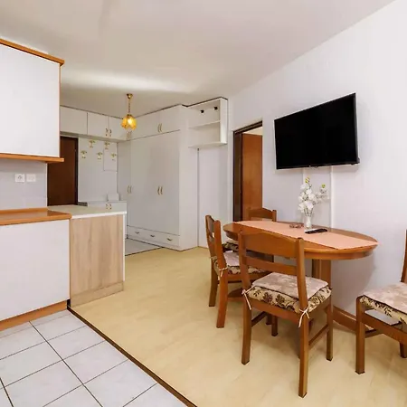In 45904 Crikvenica