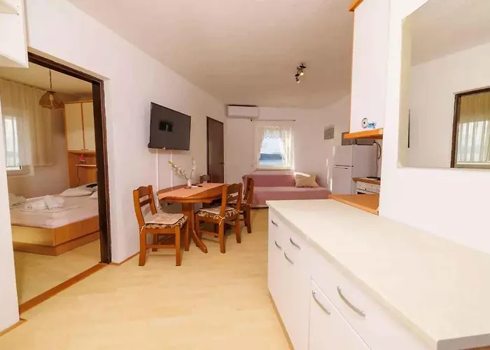 In 45904 Crikvenica